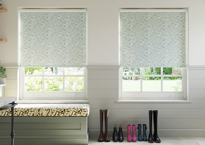 Floral Outlines, Sage Green - Twist&Fit Roller Blind - Image 3
